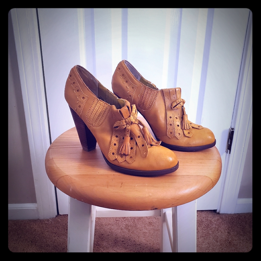 Seychelles vintage leather heels